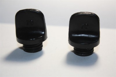 CUBY OIL FILLER CAPS 006 (Medium).JPG